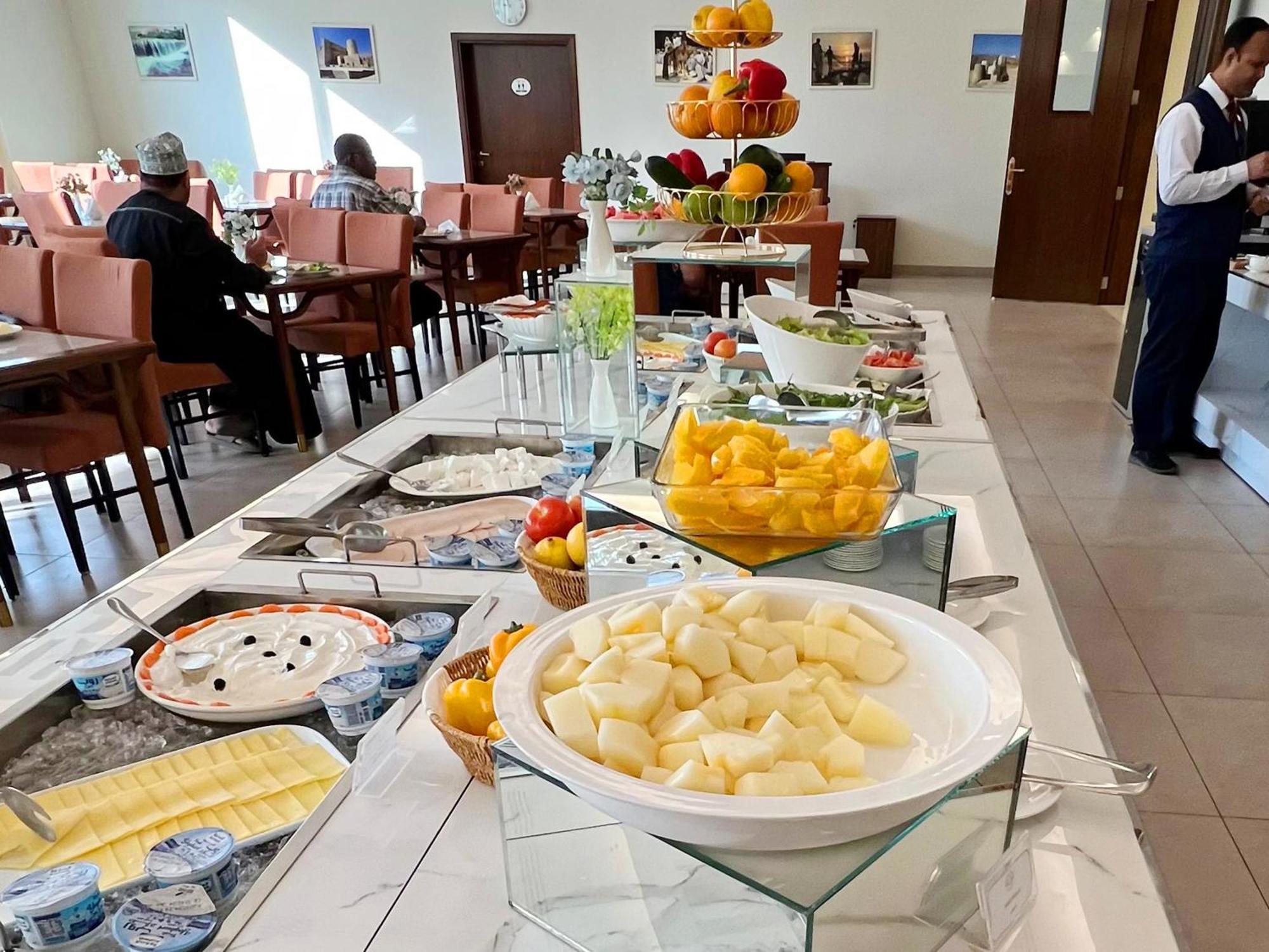 Rozana Hotel Maskat Zewnętrze zdjęcie