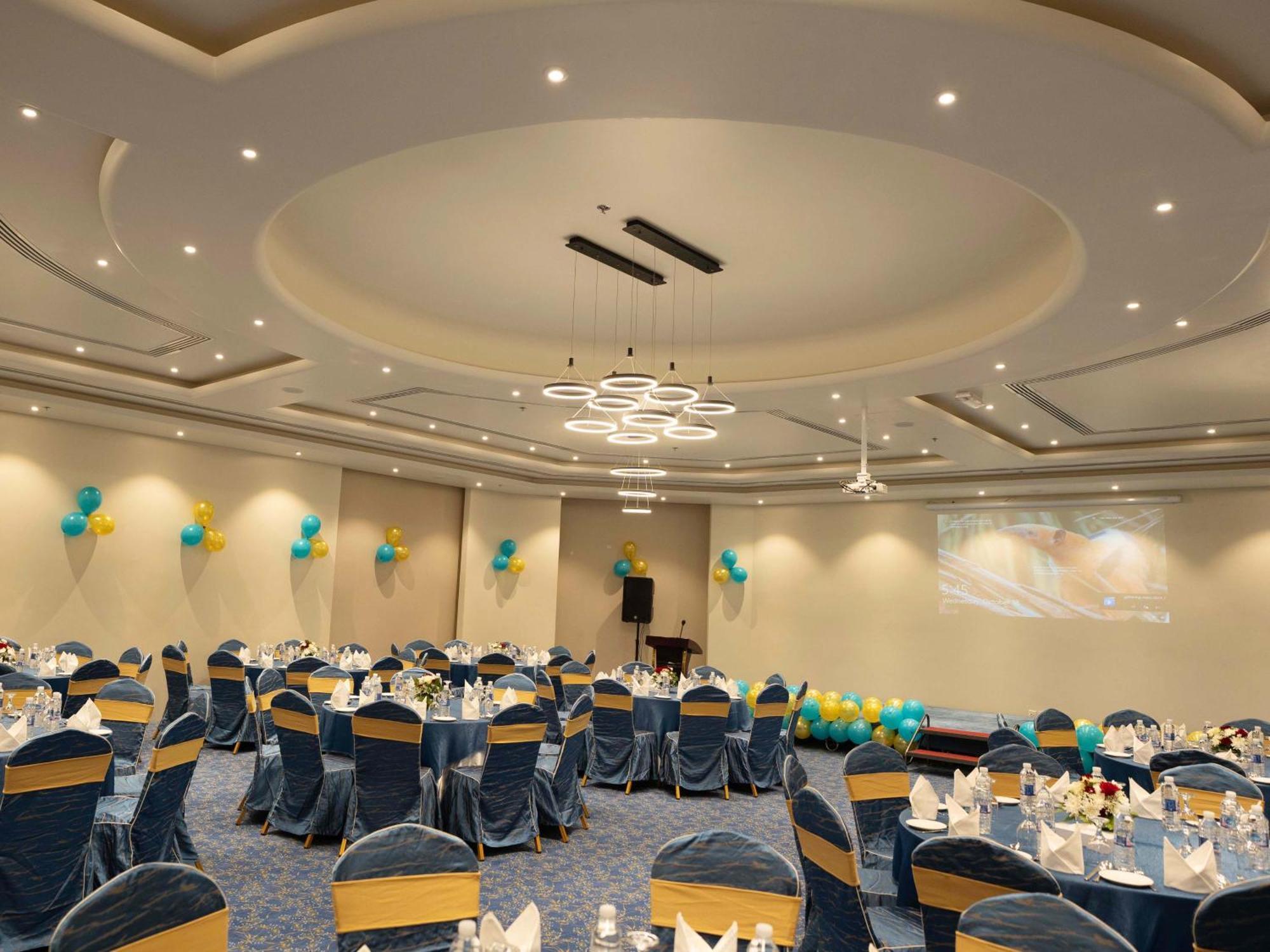 Rozana Hotel Maskat Zewnętrze zdjęcie